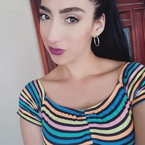 Meet your Posher, Lilia